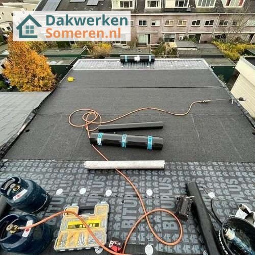 Plat dak opnieuw leggen Plat dak Someren opnieuw leggen